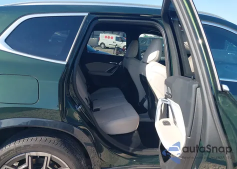 2023 BMW X1 xDrive28I из США, поврежденный, VIN WBX73EF05P5W57046